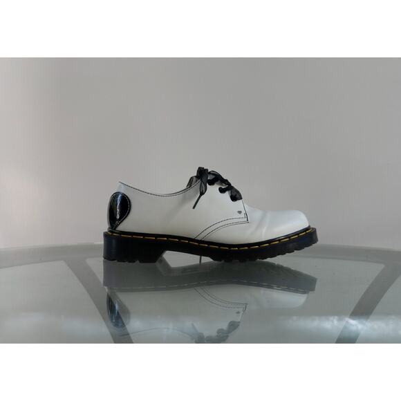 Dr. Martens Women's 1461 LIMITED EDITION BEN Hearts White-Black Smooth Size 7 - Picture 5 of 10